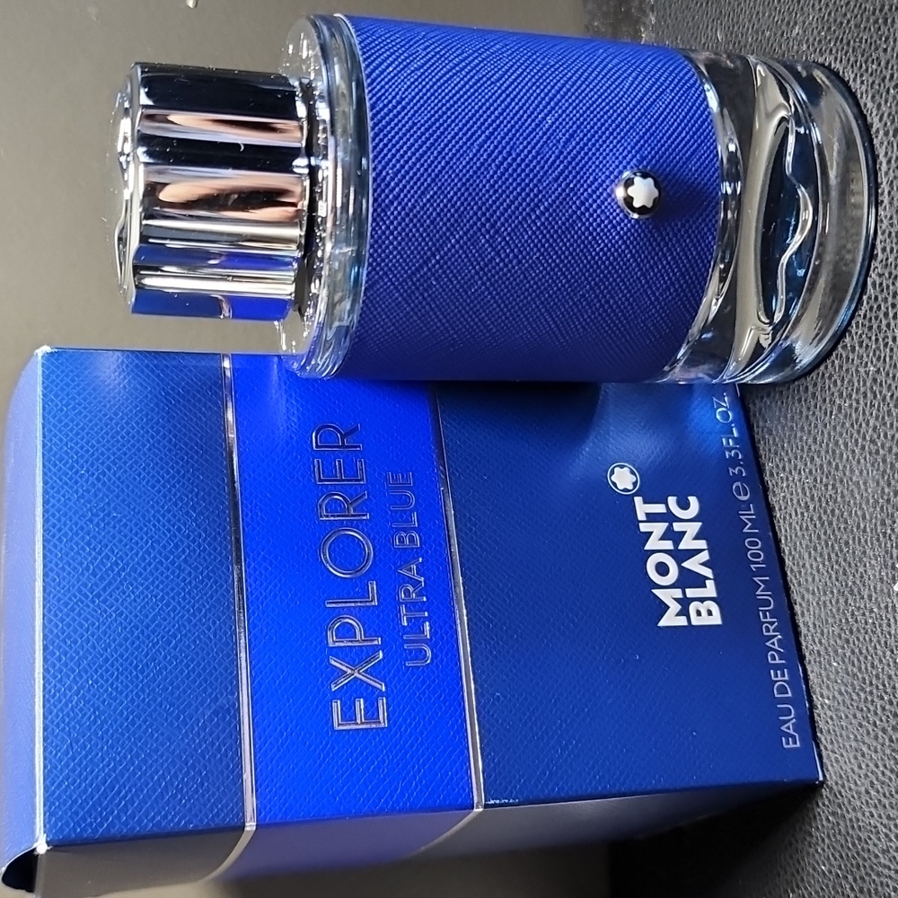 Explorer Ultra Blue - Picture 2 of 2